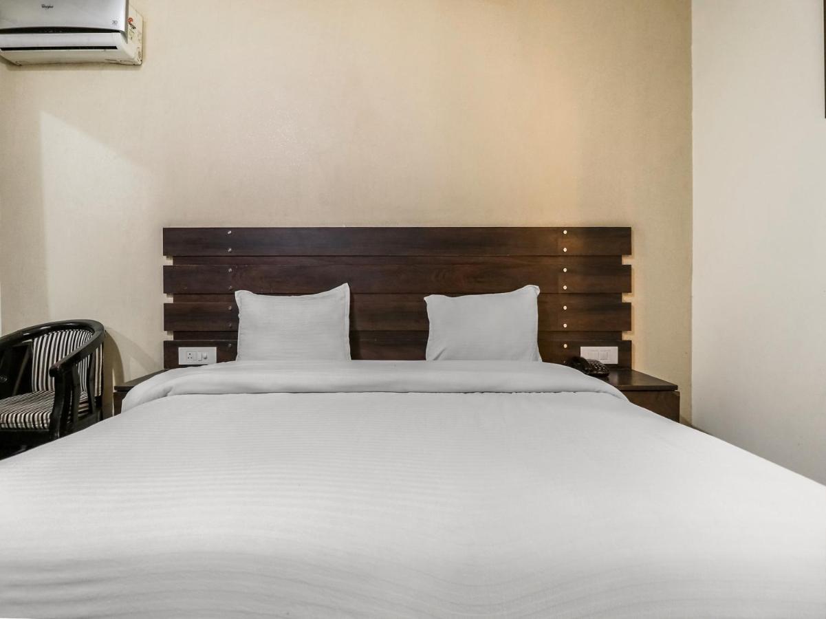 Oyo 1977 Hotel Grand Galaxy Amritsar Esterno foto